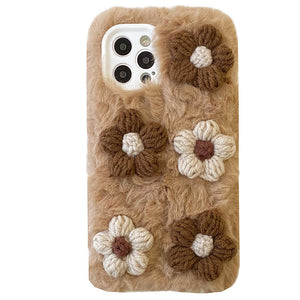 VILZSTUDIOS Stylish phone case with crochet design