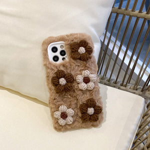 VILZSTUDIOS Stylish phone case with crochet design