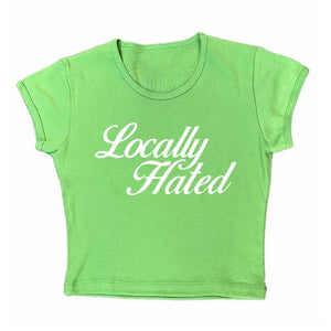 VILZSTUDIOS Stylish cropped tee with bold lettering design