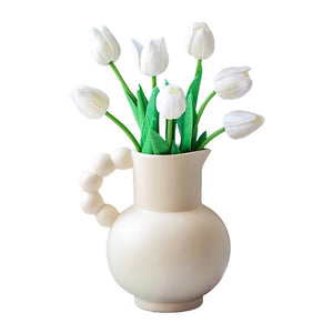 VILZSTUDIOS Decorative vase in soft pastel hues