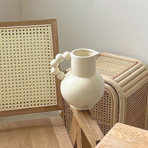VILZSTUDIOS Decorative vase in soft pastel hues