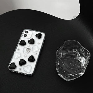 VILZSTUDIOS Stylish iPhone case with heart design