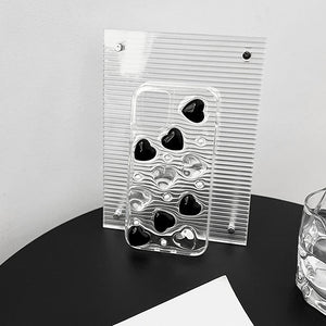 VILZSTUDIOS Stylish iPhone case with heart design