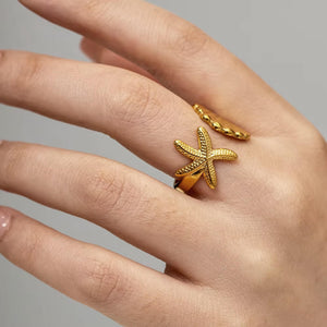 VILZSTUDIOS Adjustable starfish and shell ring with oceanic charm