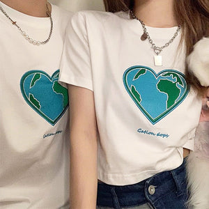 VILZSTUDIOS Embroidered heart earth graphic t-shirt