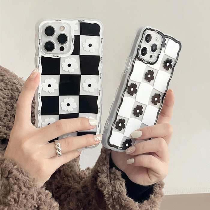 VILZSTUDIOS Stylish checkered iPhone case design