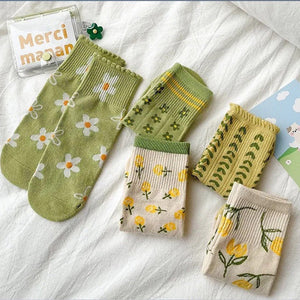 VILZSTUDIOS Vibrant floral pattern socks in a pack of five