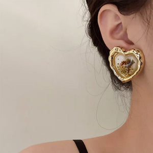 VILZSTUDIOS Floral heart shaped earrings for stylish accessorizing