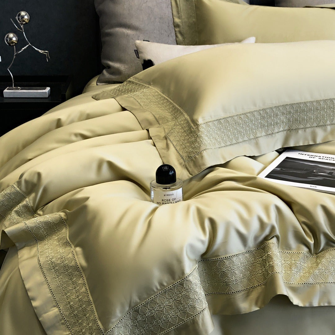 Floral Hemstitch Bedding Set