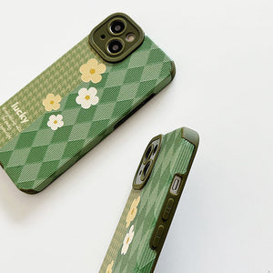 VILZSTUDIOS Floral houndstooth iPhone case design