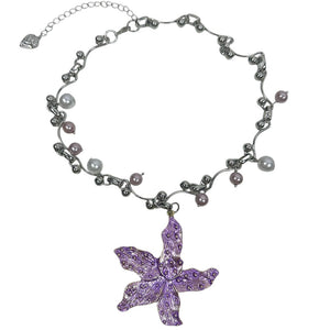 VILZSTUDIOS Floral oversized pendant choker with metallic links and pearl details