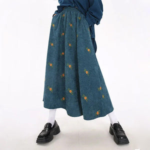 VILZSTUDIOS Floral embroidered corduroy skirt for stylish outfits