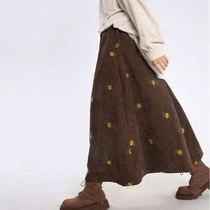 VILZSTUDIOS Floral embroidered corduroy skirt for stylish outfits