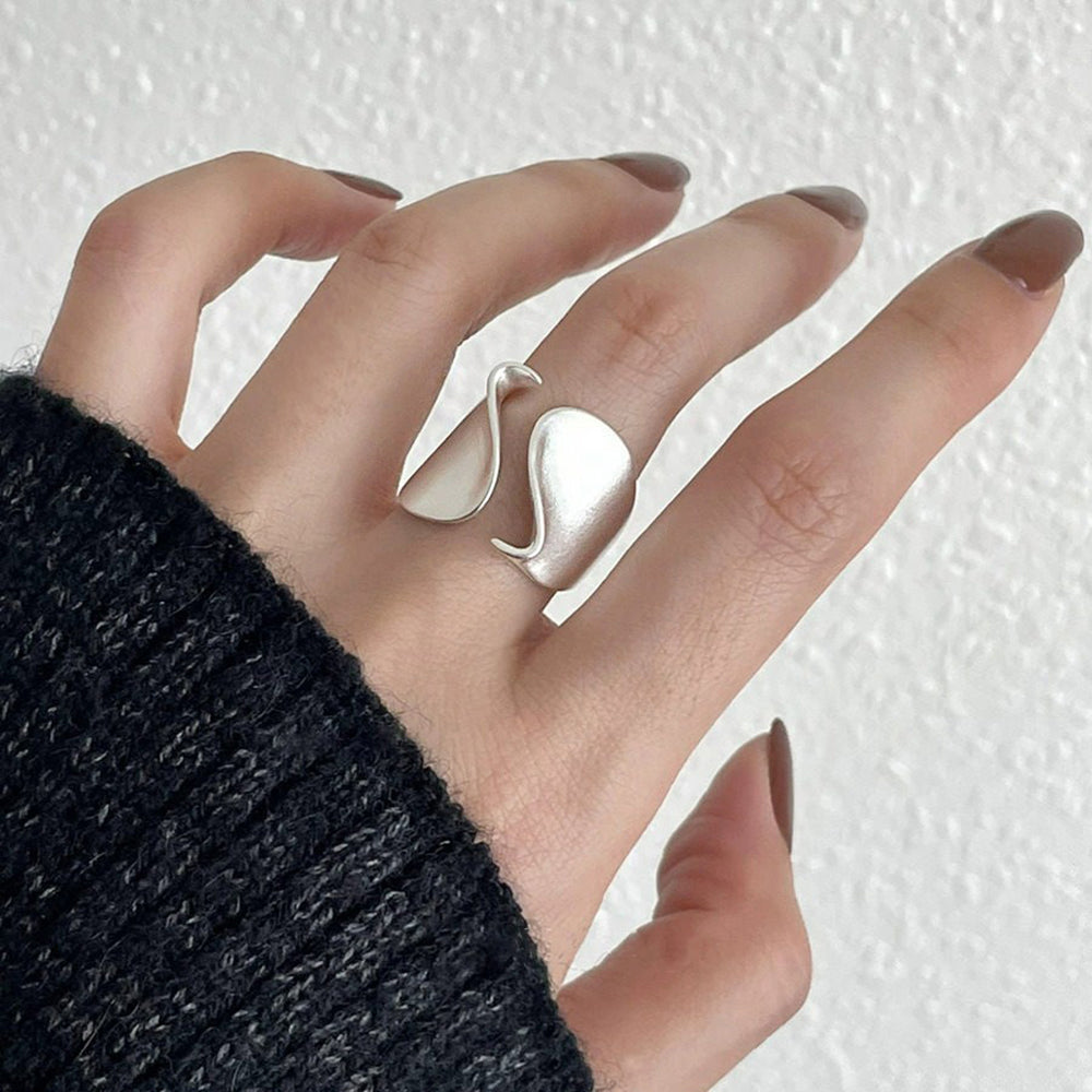 VILZSTUDIOS Adjustable ring crafted in 925 sterling silver