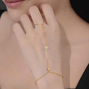 VILZSTUDIOS silver four-petal flower hand chain bracelet