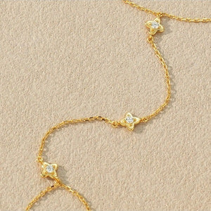 VILZSTUDIOS silver four-petal flower hand chain bracelet