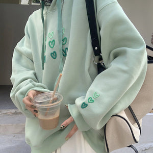 VILZSTUDIOS Stylish heart hoodie for modern streetwear fashion