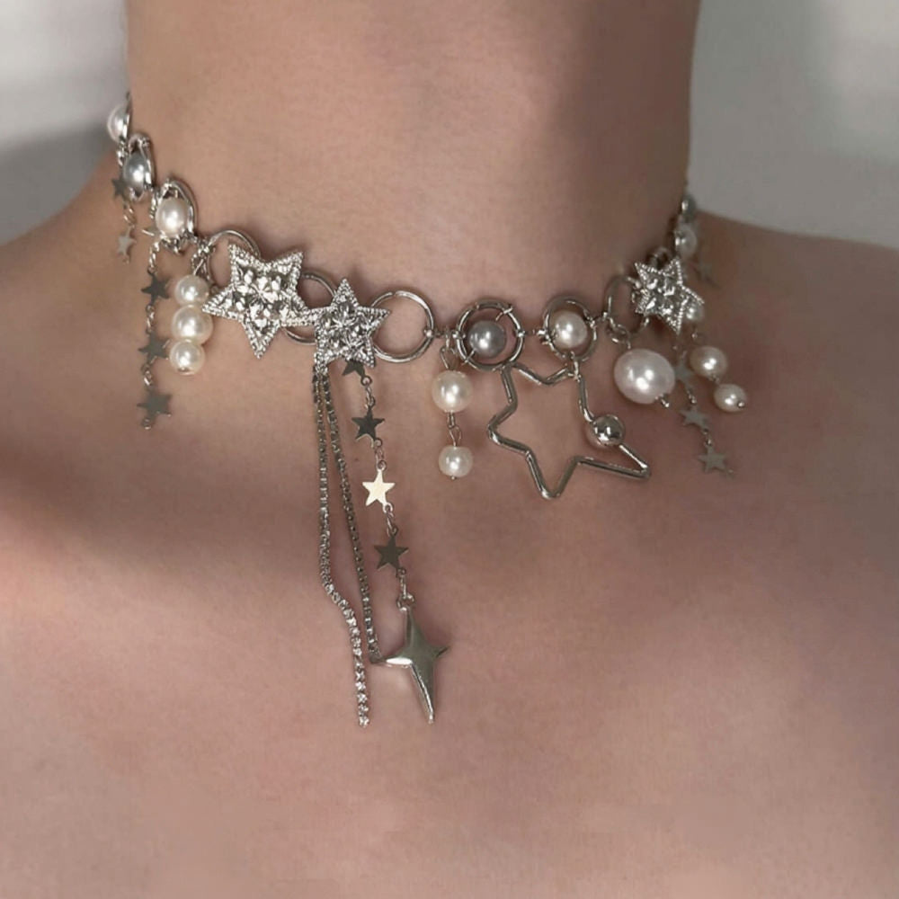VILZSTUDIOS Stylish star pendant necklace for fashion lovers