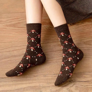 VILZSTUDIOS Goblincore-inspired mushroom socks