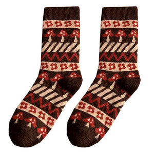 VILZSTUDIOS Goblincore-inspired mushroom socks