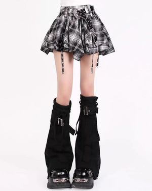 VILZSTUDIOS Asymmetrical plaid skirt in red and black tartan