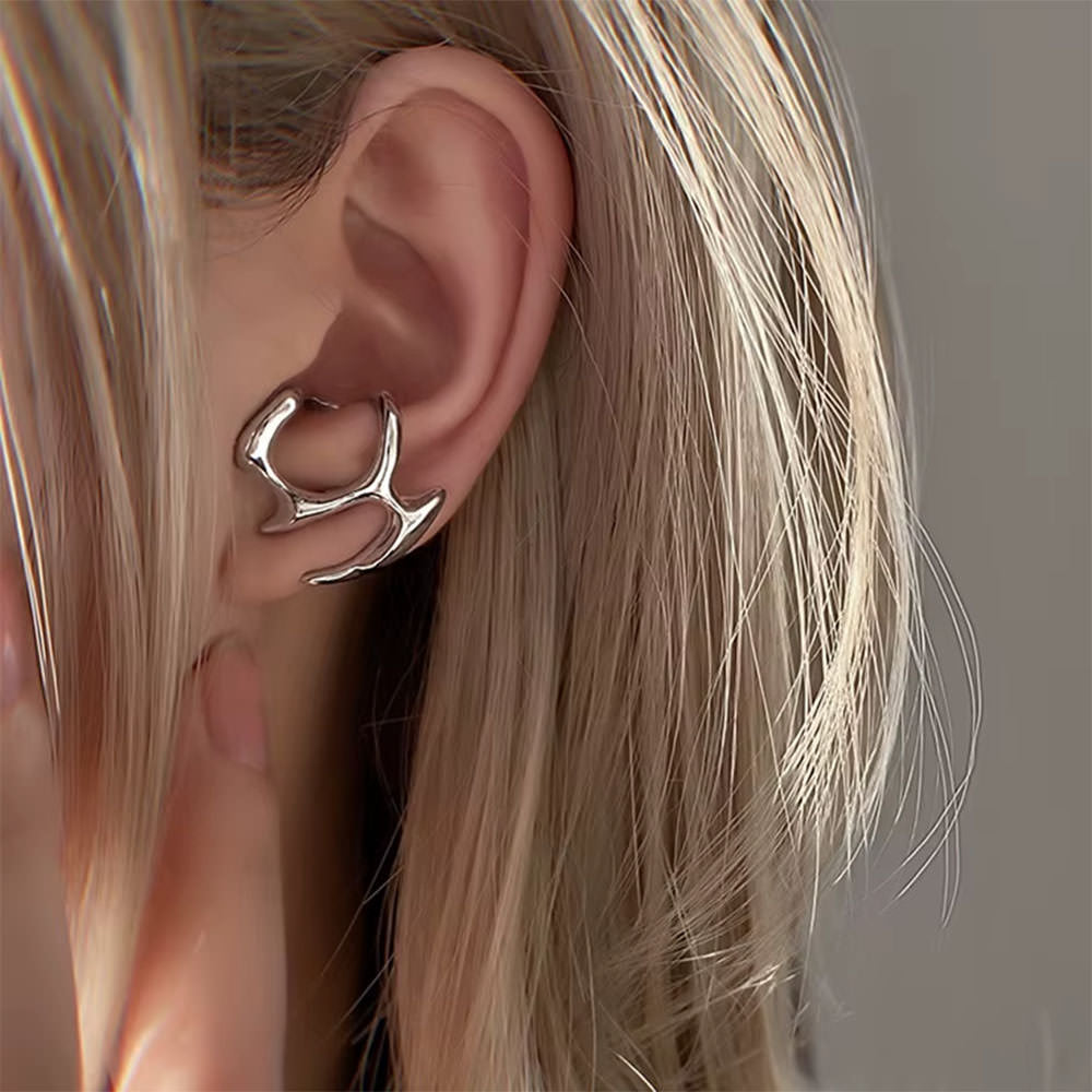 VILZSTUDIOS Fashionable ear cuff accessory
