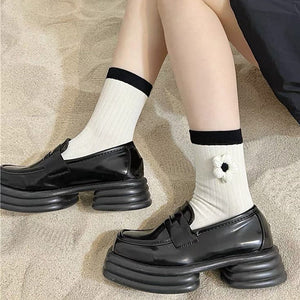 VILZSTUDIOS Stylish floral socks for streetwear fashion