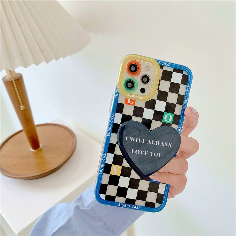 VILZSTUDIOS Stylish iPhone case with a love theme