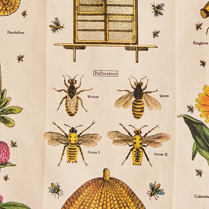 VILZSTUDIOS Decorative wall tapestry featuring bees and honey design