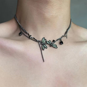 VILZSTUDIOS Stylish insect inspired choker necklace