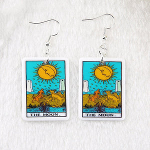 VILZSTUDIOS Stylish tarot earrings for a unique fashion statement