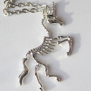 VILZSTUDIOS Stylish skeleton pendant necklace for fashion enthusiasts