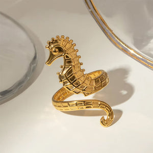 VILZSTUDIOS Gold-plated stainless steel seahorse ring