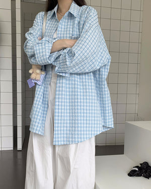 VILZSTUDIOS Oversized plaid shirt in baby blue