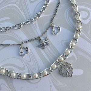 VILZSTUDIOS Stylish statement necklace from VILZSTUDIOS