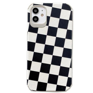 VILZSTUDIOS Stylish patterned iPhone case for protection