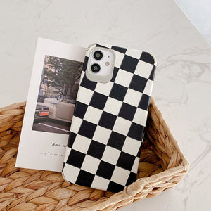 VILZSTUDIOS Stylish patterned iPhone case for protection
