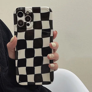 VILZSTUDIOS Fashionable iPhone cover with checkered design