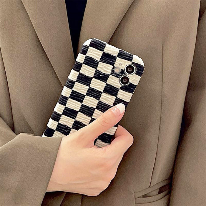 VILZSTUDIOS Stylish plaid plush phone case for iPhone