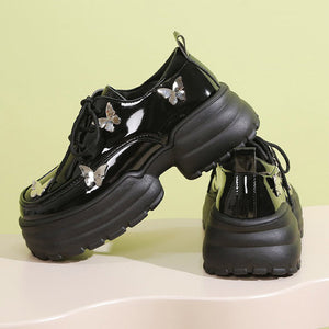 VILZSTUDIOS Trendy butterfly platform boots with chunky sole