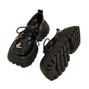 VILZSTUDIOS Trendy butterfly platform boots with chunky sole