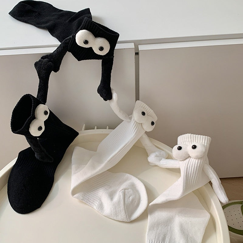 VILZSTUDIOS Trendy hand-holding socks with playful design
