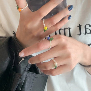VILZSTUDIOS Vibrant beaded fruit ring with stretchy design