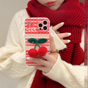 VILZSTUDIOS Stylish crochet iPhone case design