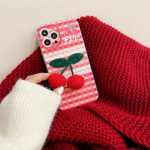 VILZSTUDIOS Stylish crochet iPhone case design