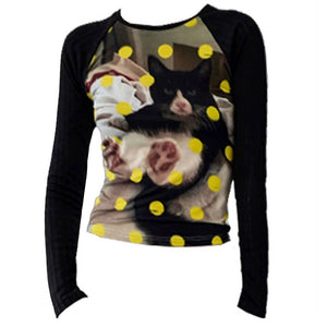 VILZSTUDIOS Playful polka dot long sleeve top with cat graphic