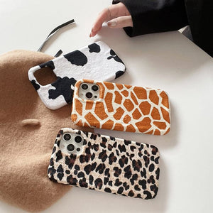VILZSTUDIOS Stylish iPhone case with animal design