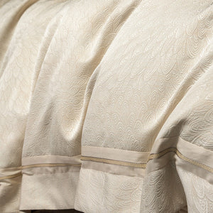 VILZSTUDIOS ivory cream plumage jacquard bedding set with broad borders and gold-tone piping