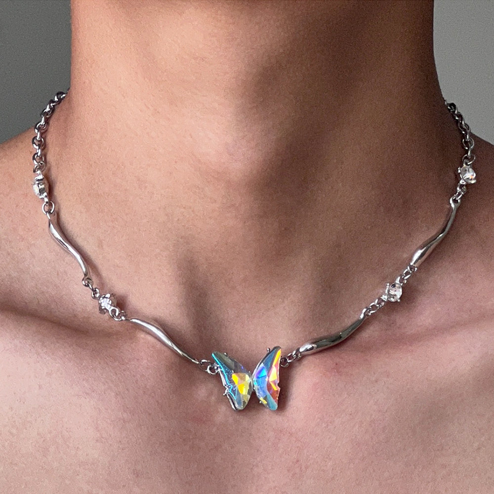 VILZSTUDIOS Reflective butterfly necklace with twisted silver-tone chain