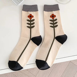VILZSTUDIOS Retro aesthetic crew socks for streetwear fashion